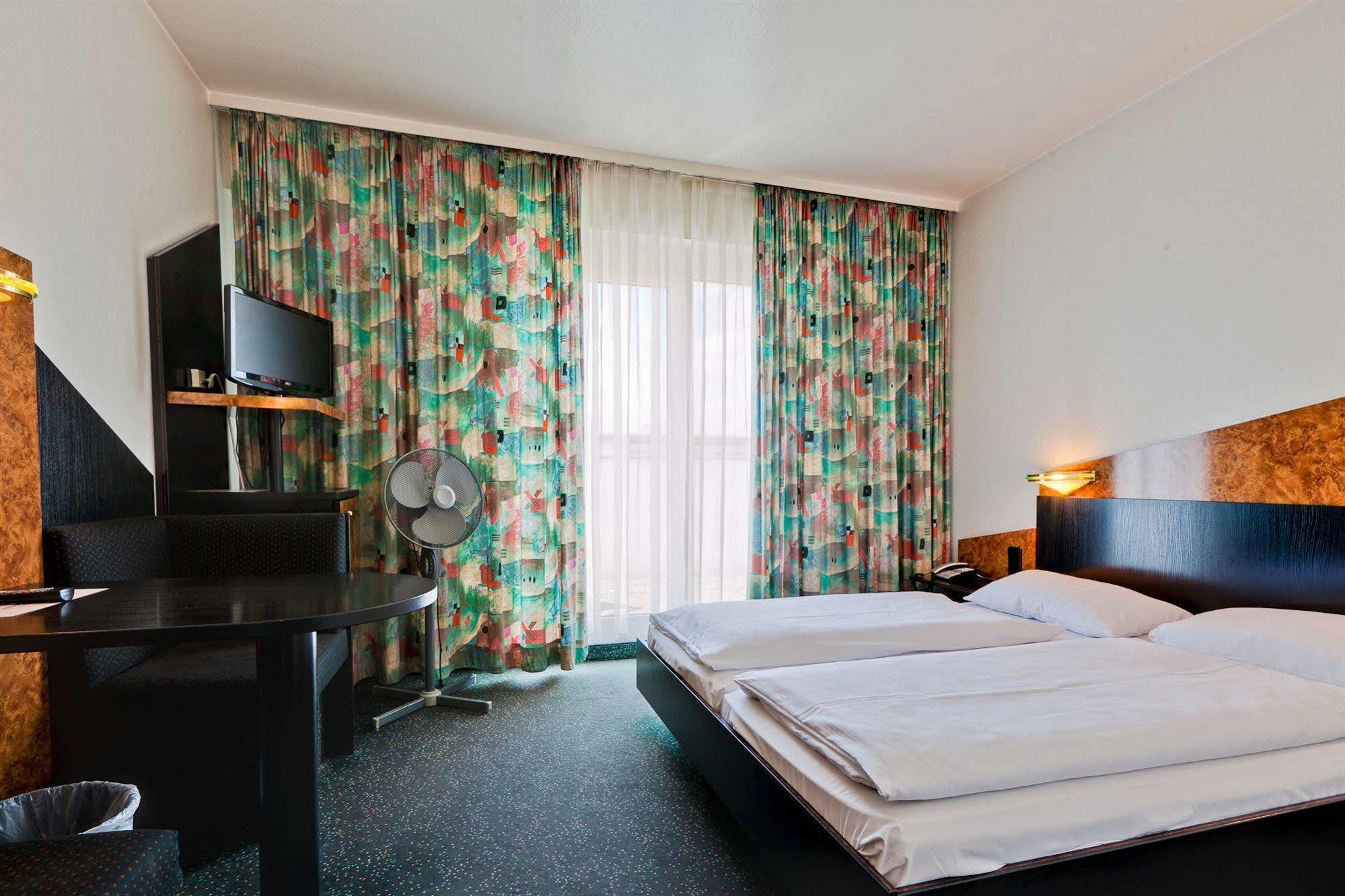 Hotel Astoria Stuttgart City Exteriér fotografie